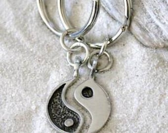 Pewter Yin Yang Chinese Taoism Yoga Namaste Meditation 2 piece Keychain Key Ring (54A-KC)