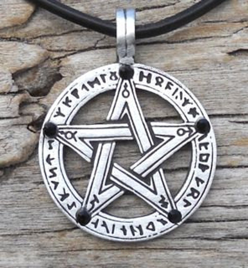 pentagram necklace with onyx stone meaning pentagram necklace with onyx stone meaning
