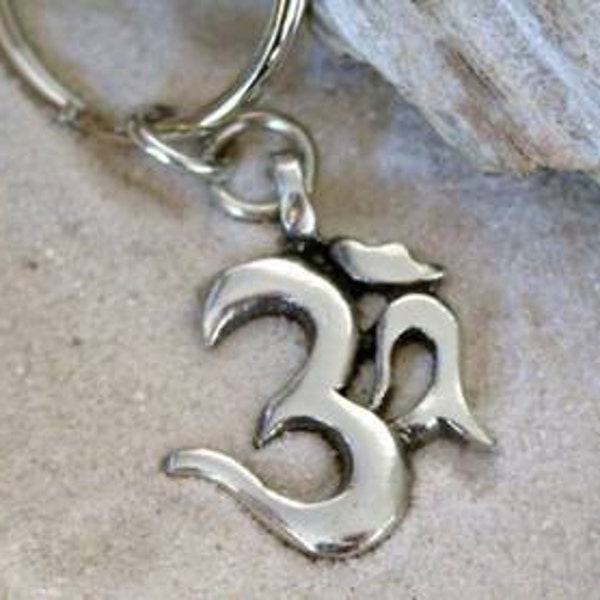 Pewter Ohm Om Aum Yoga Namaste Meditation Buddhist Keychain Key Ring (30C)