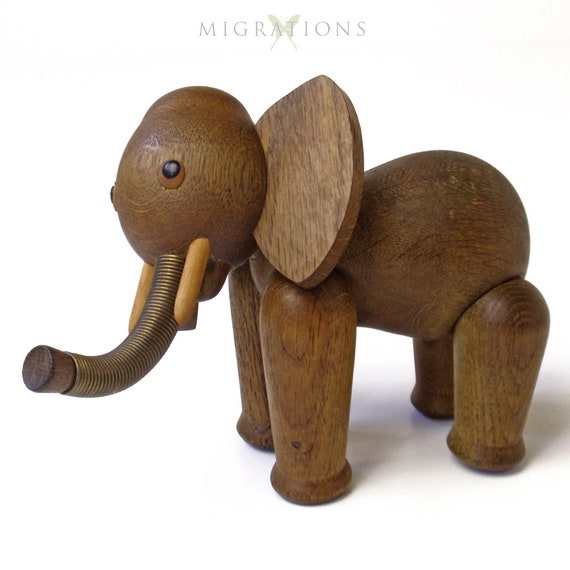 zoo line wooden animals