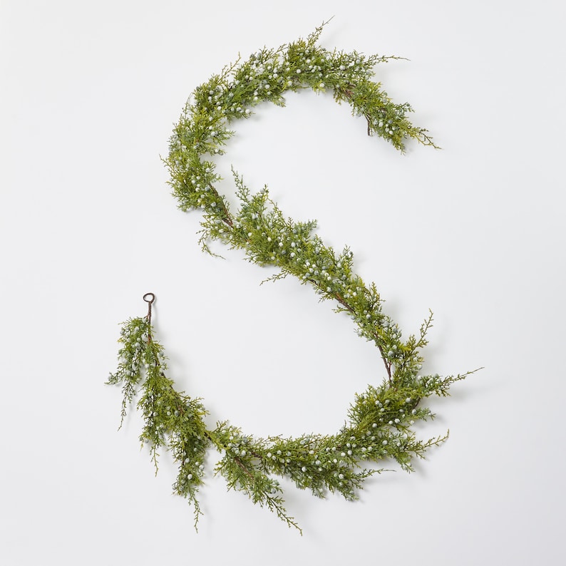 Darby Creek Trading Juniper Berry Garland - Thumbnail 2