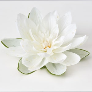 Floating White LIly Pad with Faux Water Droplets Tabletop Decor