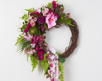 Pink Paradise Sweet Pea, Tropical Palm Leaf, Fern & Hibiscus Everyday Wreath