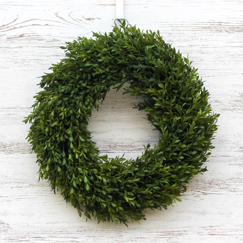 Realistic Boxwood Everyday All Seasons Spring Summer Outdoor Wreath 2 Sizes image 2