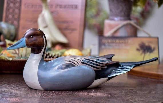 デコイ 鴨 水鳥 尾長鴨 Pintail Drakeのデコイ Hand Carved Pintail Drake Full Size Premier Wooden Decorative Duck
