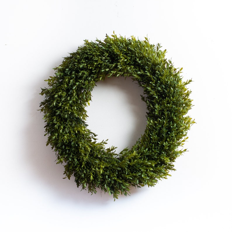 Realistic Boxwood Everyday All Seasons Spring Summer Outdoor Wreath 2 Sizes image 7