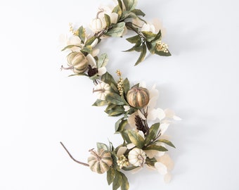 Dried-Look Bleached Lunaria with Mixed Pumpkin, Pinecone & Berry Fall Mantel Garland Thanksgiving Table Runner