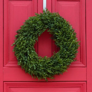 Realistic Boxwood Everyday All Seasons Spring Summer Outdoor Wreath 2 Sizes image 4