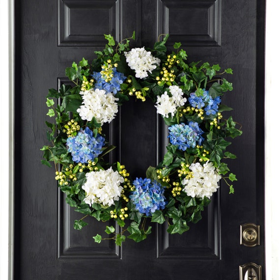 Blaue & weie Hortensie, Englischer Efeu, Pfefferbeere Frhlingskranz -  Etsy sterreich