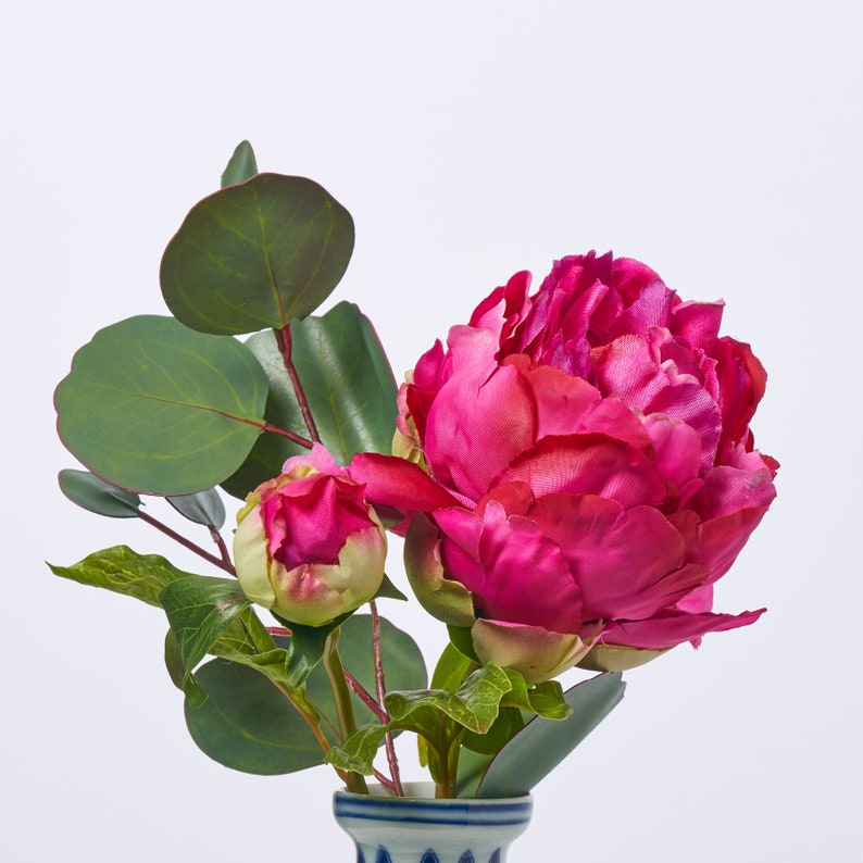 Fuchsia Half Open Peony Bloom & Silver Dollar Eucalyptus Mini Arrangement in Chinoiserie Vase image 2