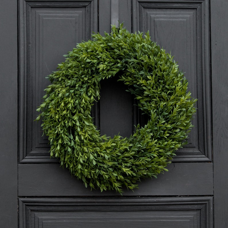 Realistic Boxwood Everyday All Seasons Spring Summer Outdoor Wreath 2 Sizes image 1