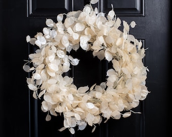 Dried Look Translucent Bleached Lunaria All Seasons Wreath