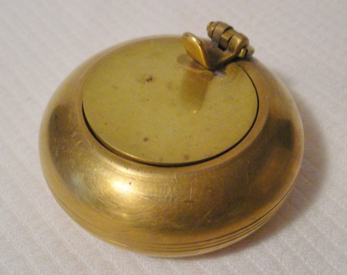 Vinage Small Round Brass Pocket Ashtray With Hinged Lid Etsy