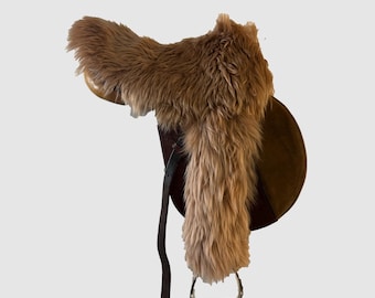 Sheepskin English Saddle Seat Cover & Stirrup Leather Set
