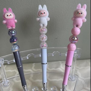 Labubu Beaded Pens (Choice of Dark Pink, White or Light Pink)