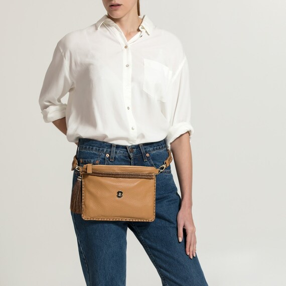 belly button fanny bag