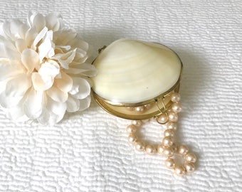 Vintage Polished Clam Shell Case, Small Shell Box