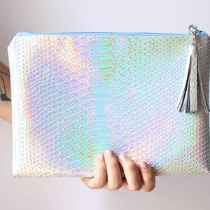 Mermaid Crossbody / Crossbody bag, Clutch bag, Holographic bag, rainbow bag, cremallera de color personalizable image 1