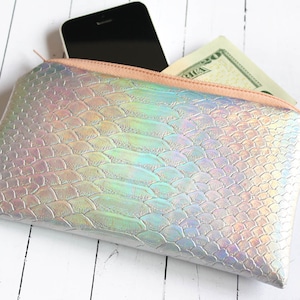 Mermaid Pouch / Holographic pouch, iridescent bag, small pouch, pastel pouch, customizable color zipper