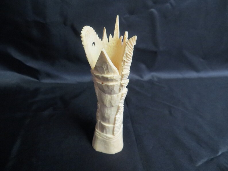 1970s Vintage Old Handcarved Tribal Fertility Goddess Sculpture In-the-Round Carving - Appears to be of Natural Material Mystery Factory