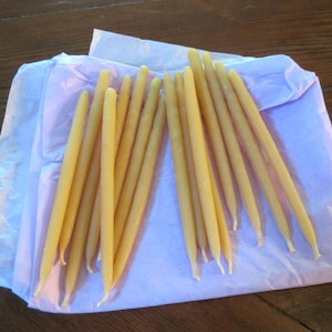 44 x 4inch Beeswax Taper Candles (40 minute burntime)