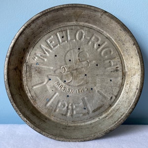 Tin Vintage Pie Plate Mrs. Smith Melli-Rich Pie Farmhouse Country Decoration