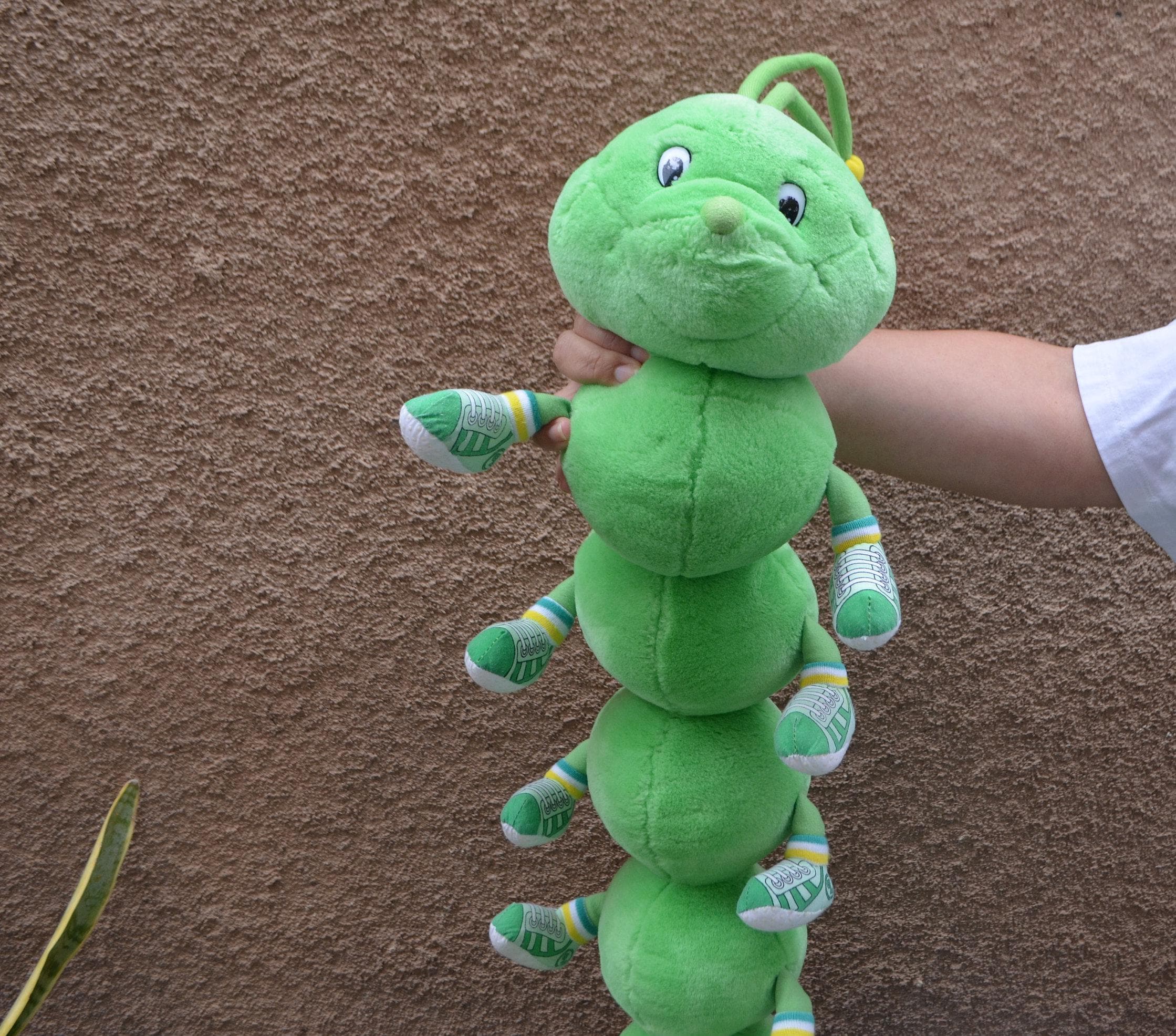 Vntage 80s 1984 Lots a lots a leggggggs Plush Stuffed Anmal Toy