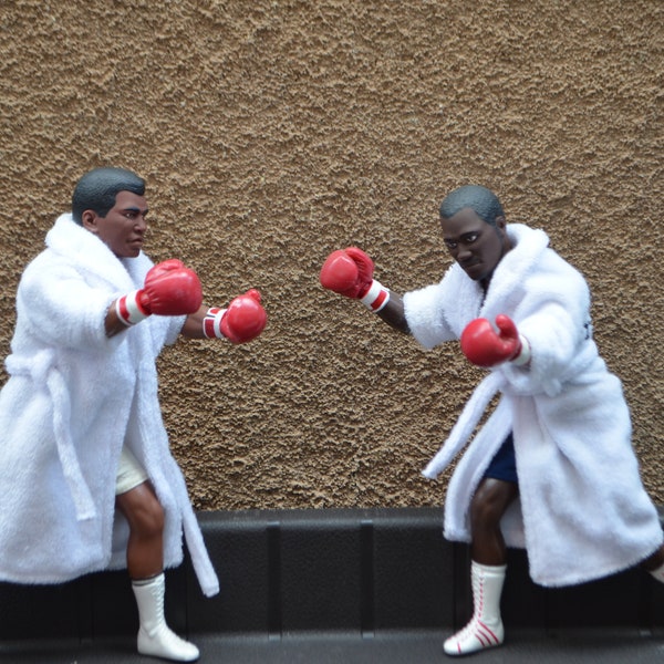 1998 Starting Lineup/Kenner Timeless Legends: Ali vs Frazier 12" Figures.