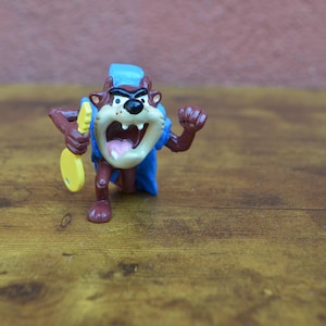 Tazmanian Devil 1990&#39;s Vintage Looney Toons Applause Warner Bros Graduation 2&quot; PVC Figure gift