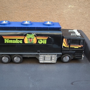 1986 Kenner M.A.S.K Outlaw Venom Snake Oil 18 Wheeler Truck (Incomplete).