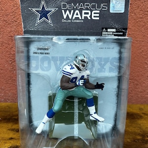 2000&#39;s McFarlane NFL Series 18 Dallas Cowboys &quot;DeMarcus Ware&quot; Action Figure.