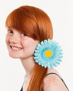large daisy hair clip