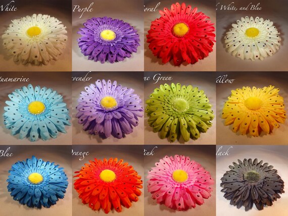 large daisy hair clip