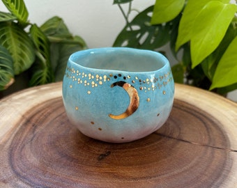 Starry Gold Moon Yunomi Tea Cup in Light Blue and  Pink Ombre