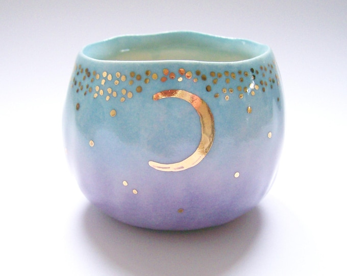 Starry Gold Moon Yunomi Cup in Light Blue and Purple Ombre