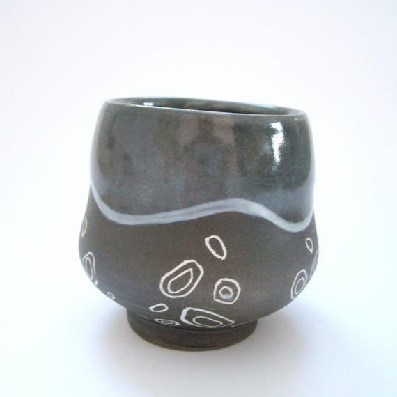 Floating Pebbles Yunomi Cup