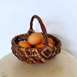 Vintage Gathering Basket, hand woven God’s Eye Design, Farmhouse Kitchen