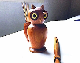 Vintage Teak Owl Toothpick holder, Teak Cocktail pick, Danish Modern Kitchen