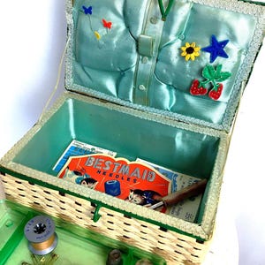 Vintage Wicker Sewing Basket, Sewing Notions, 1950’s Made in Japan