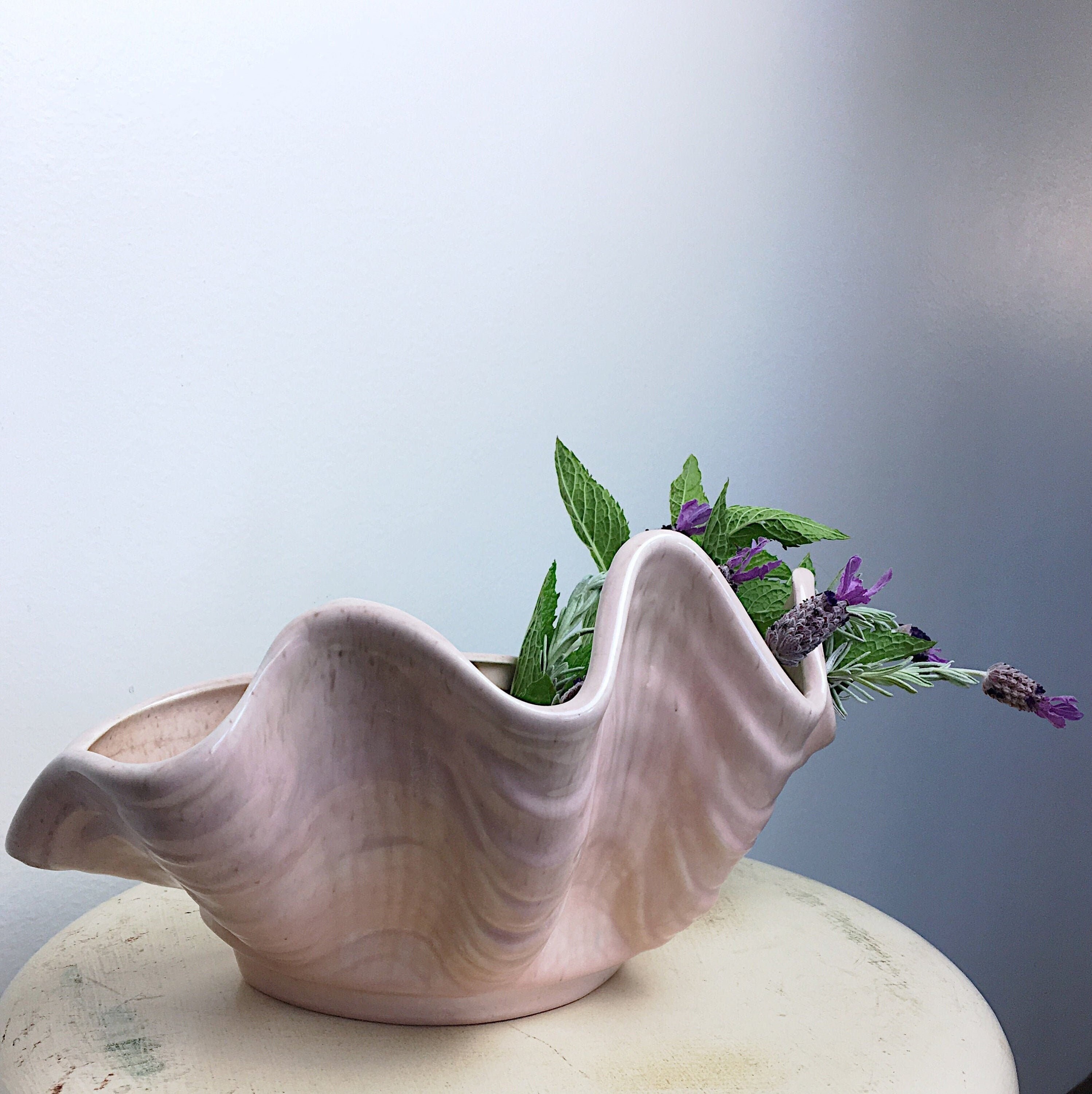 Vintage Pink Ruffled Clam Shell Planter, 1940s West Coast Pottery  California, Pink Decor 