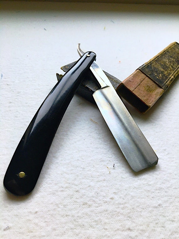 Vintage Straight Razor