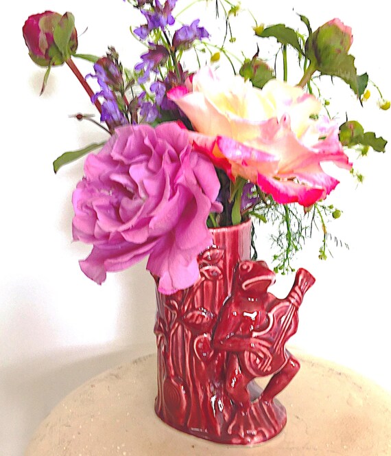 Vintage Unusual Frog Playing Guitar Vase, Midcentury Figural