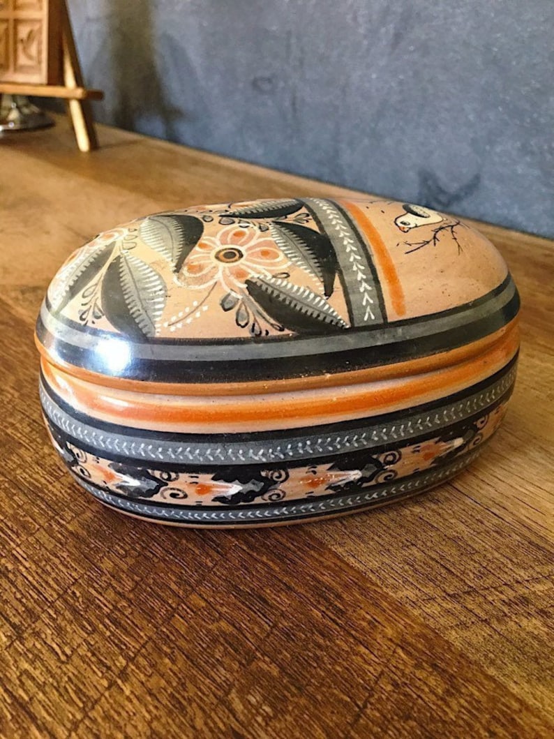 1980/'s Hand painted Pottery Artist Florentino Jimon Mexican Folk Art Jewelry box Vintage Tonala Pottery Box