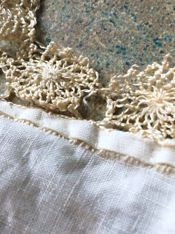 Vintage Embroidered Silk Shawl Collar, Antique Ed… - image 3