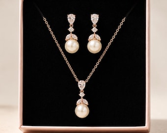 Parure de bijoux de mariage en or rose en forme de larme : collier et boucles d’oreilles de mariage en zircone cubique