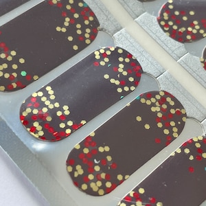 Weihnachtsstimmung auf Taupe - Langlebige Nagelfolien - Nagelstreifen - Trockener Nagellack