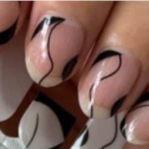 Transparent - Black Lines - Modern and Minimalist- Dry Nail Polish -  Nail Wraps - Nail Stickers - Nail Decals