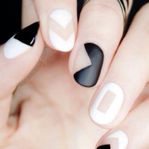 Nail Wraps - Nail Stickers - Nail Strips - Nail Decals - 100% Nail Polish - Transparent - Black and White Negative Space