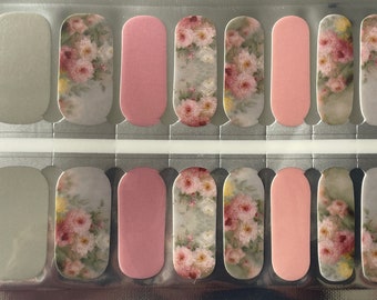 Ljusrosa akvarell nagelwraps – Blommig torrlack, manikyr med lång hållbarhet
