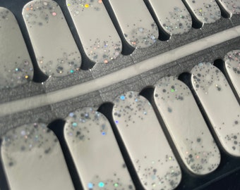 Transparent - Silver Glitter Base - Dry Nail Polish - Long Wear Nail Wraps
